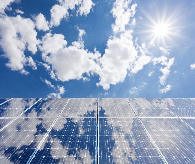 découvrez comment l'économie solaire transforme notre avenir, en explorant les avantages des énergies renouvelables, l'innovation technologique et les opportunités de croissance durable. rejoignez le mouvement vers une énergie propre et rentable.