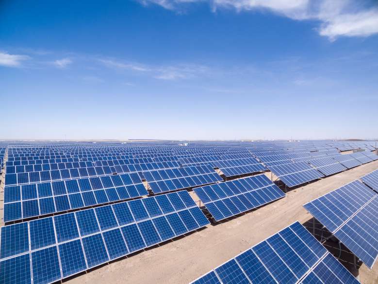 découvrez les dernières tendances et innovations en matière de panneaux solaires en 2022. informez-vous sur les avantages, les performances et les conseils d'installation pour optimiser votre consommation d'énergie grâce à l'énergie solaire.