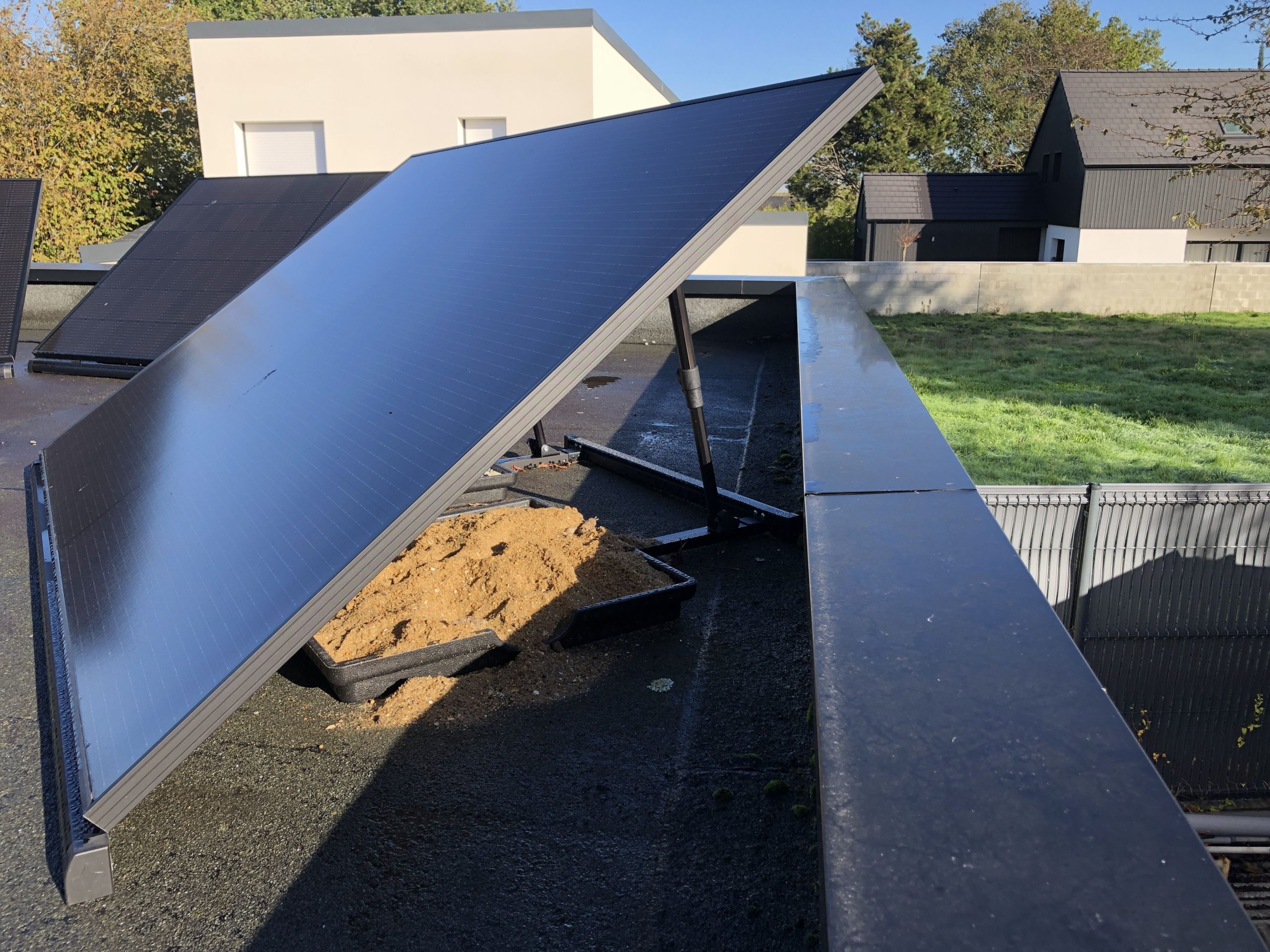 découvrez comment réduire vos factures d'électricité grâce aux panneaux photovoltaïques edf. profitez d'astuces et d'informations sur les économies d'énergie et les avantages des énergies renouvelables pour alléger vos dépenses tout en contribuant à un avenir durable.