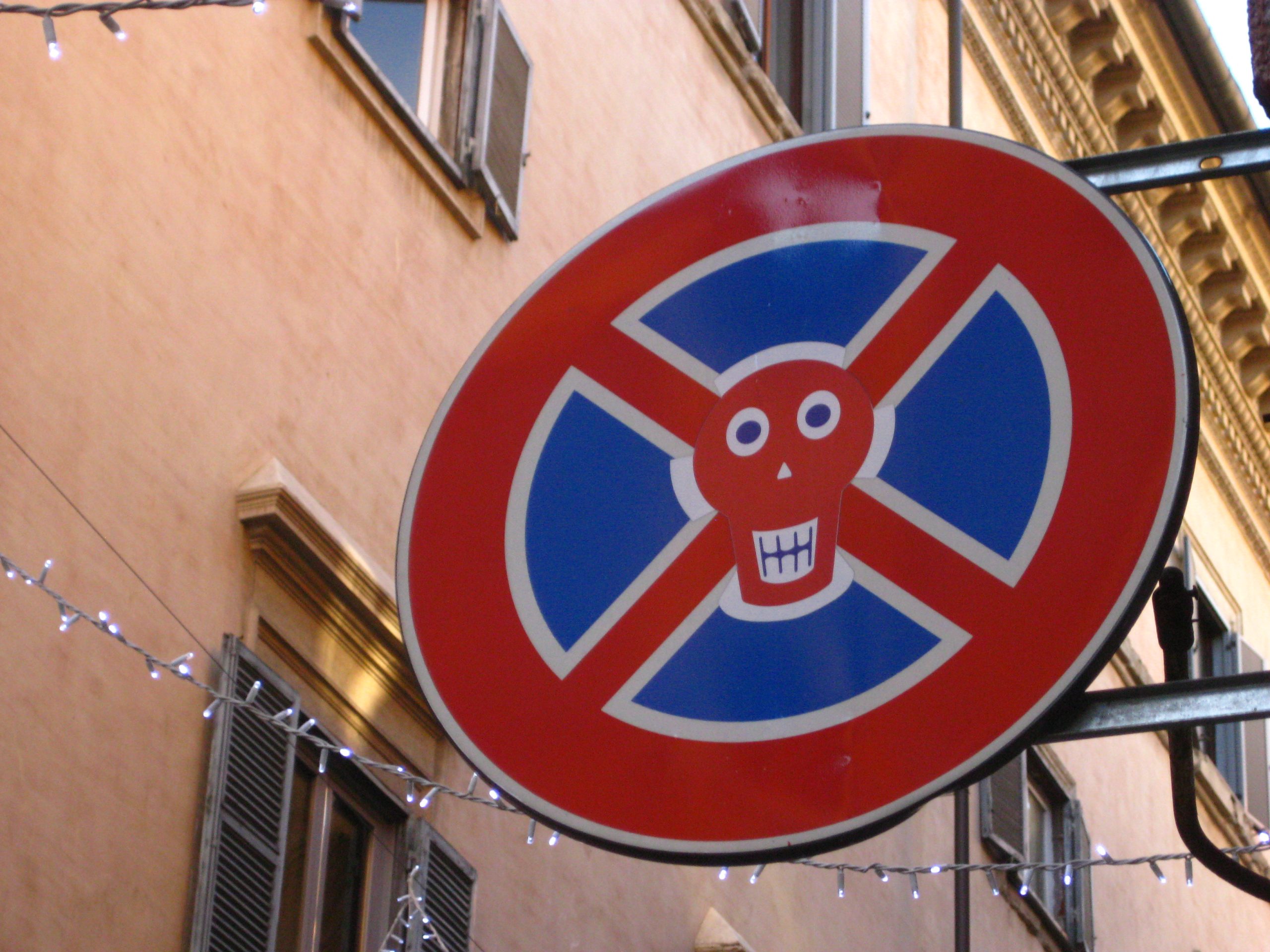 découvrez notre collection de panneaux drôles du monde entier qui apportent humour et originalité à votre décoration. des messages amusants et des designs uniques qui égayeront votre espace et feront sourire vos invités !