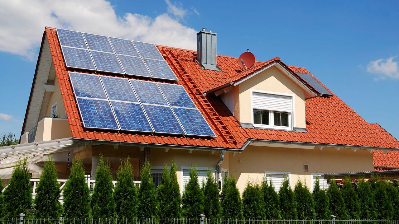 découvrez les coûts de la main-d'œuvre dans le secteur solaire, y compris les facteurs influençant les prix, les économies potentielles et les tendances du marché. informez-vous pour mieux planifier votre projet d'énergie solaire.
