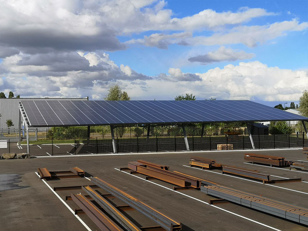 découvrez notre entreprise spécialisée dans l'installation de panneaux photovoltaïques. profitez des énergies renouvelables pour réduire vos factures et contribuer à un avenir durable.