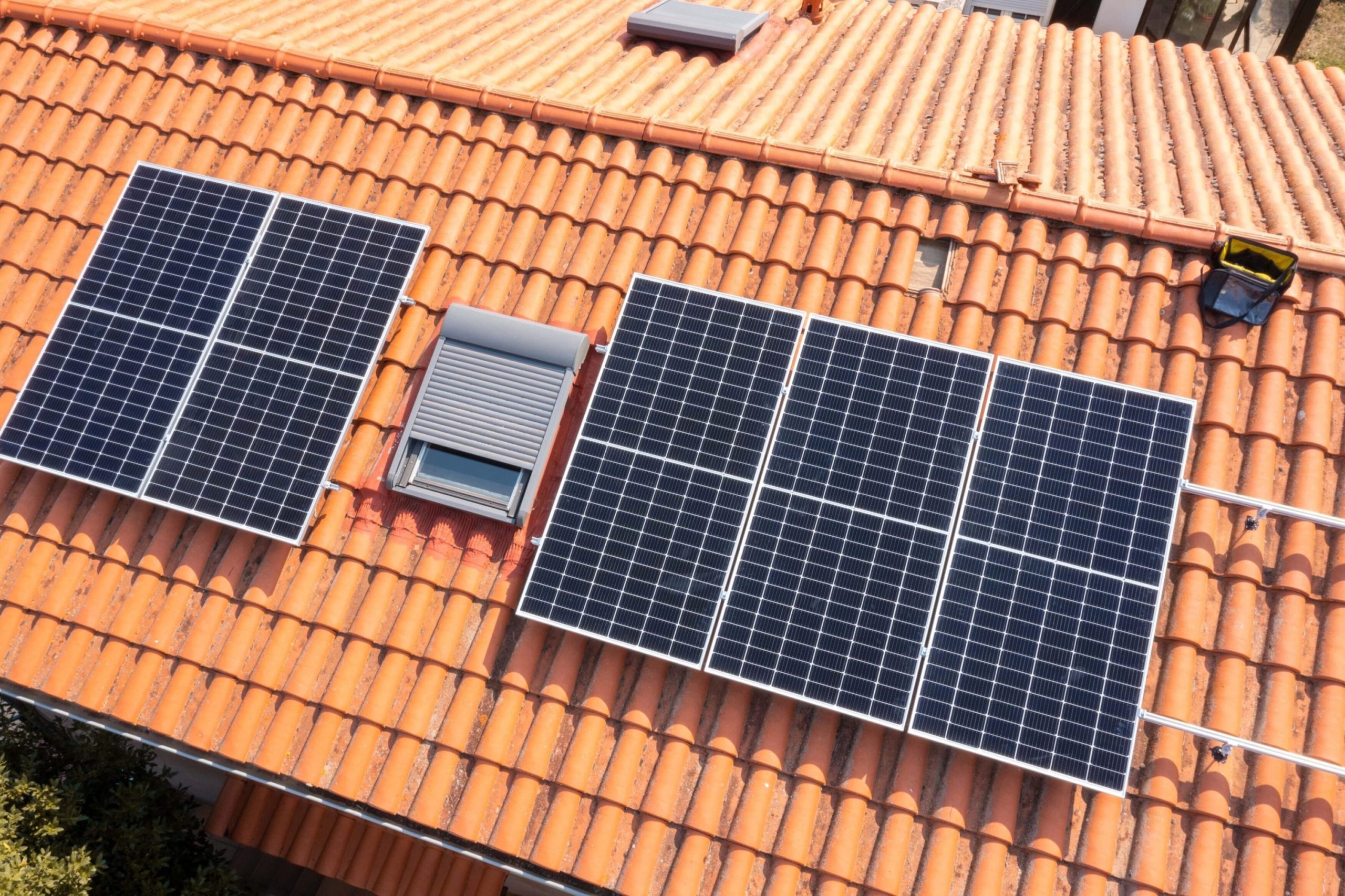 découvrez les nombreux avantages des panneaux solaires en loire-atlantique : économies d'énergie, éco-responsabilité, valorisation de votre patrimoine et aides financières pour passer à l'énergie solaire en toute sérénité.
