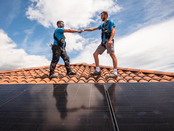 découvrez nos services d'installateur de panneaux solaires certifié rge, garantissant une installation professionnelle et conforme aux normes. profitez d'une énergie propre et réduisez vos factures d'électricité tout en bénéficiant d'aides financières.