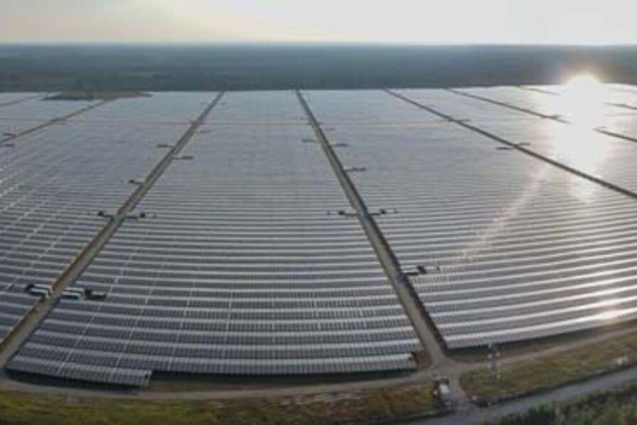 découvrez nos panneaux photovoltaïques à bordeaux : une solution écologique et économique pour produire votre propre électricité. profitez des énergies renouvelables et réduisez vos factures d'énergie tout en contribuant à la protection de l'environnement.
