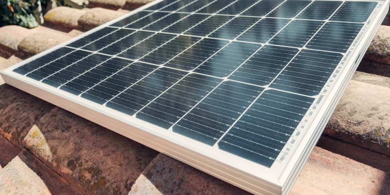 découvrez l'univers fascinant du roi solaire, louis xiv, dont le règne flamboyant a façonné la france moderne. plongez dans sa vie, ses réformes et son héritage culturel.