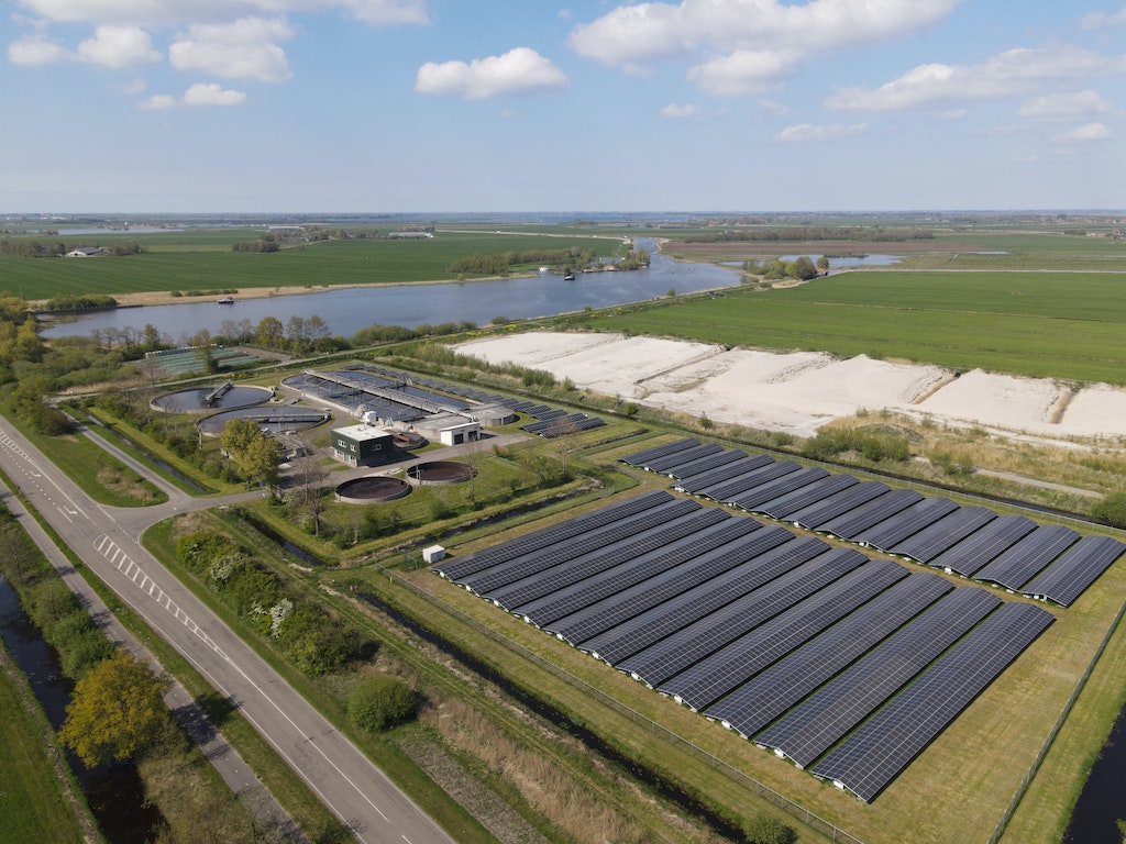 découvrez les avantages du photovoltaïque durable, une énergie renouvelable qui allie efficacité et respect de l'environnement. optimisez votre consommation énergétique tout en réduisant votre empreinte carbone grâce à des solutions solaires innovantes et durables.