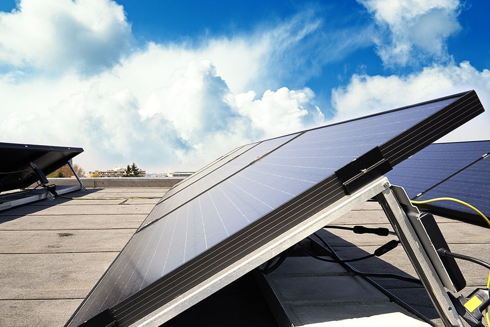 découvrez les panneaux solaires thermiques, une solution écologique et économique pour produire de l'eau chaude. profitez de l'énergie solaire pour réduire vos factures d'énergie et contribuer à la protection de l'environnement. informez-vous sur leurs avantages, leur installation et leur entretien.