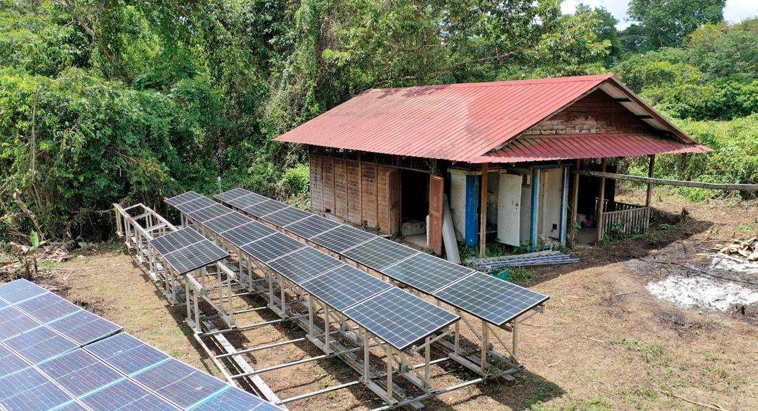 découvrez comment les panneaux solaires transforment le développement durable en milieu rural, en offrant des solutions énergétiques renouvelables, en favorisant l'autonomie des communautés et en préservant l'environnement pour les générations futures.