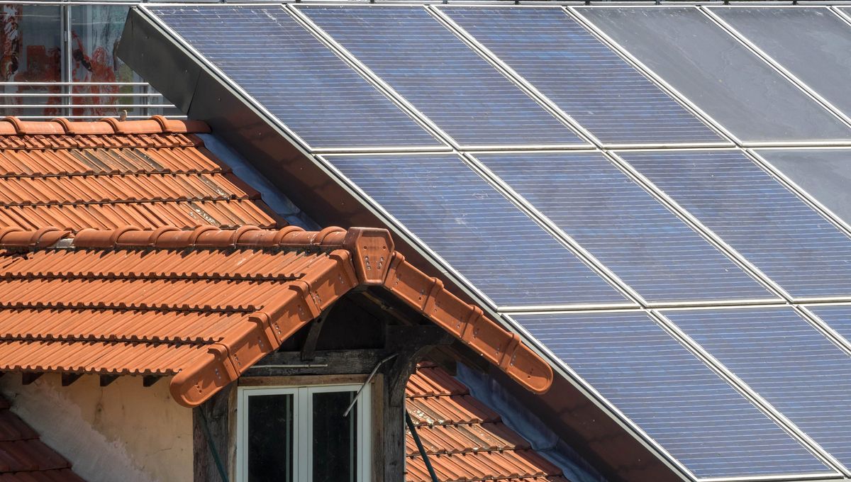 découvrez les pièges des escroqueries liées aux panneaux solaires. apprenez à reconnaître les arnaques courantes, les signes d'alerte et les moyens de protéger votre investissement dans l'énergie renouvelable. informez-vous pour choisir des solutions sûres et fiables.