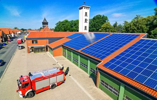 découvrez comment les systèmes solaires innovants transforment l'hôtellerie en réduisant les coûts énergétiques et en améliorant l'empreinte écologique des établissements. optez pour la durabilité tout en offrant un confort inégalé à vos clients.