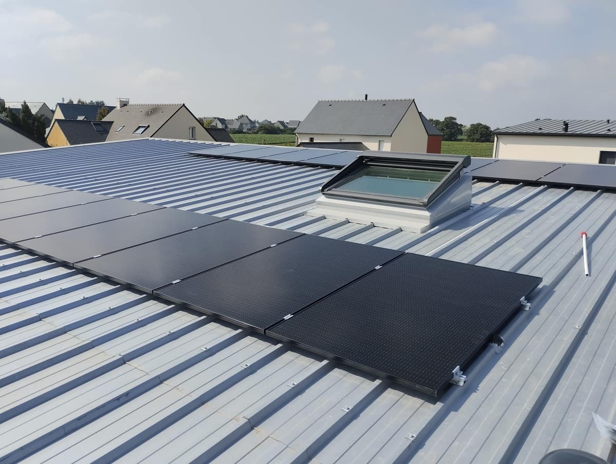 découvrez comment réaliser des économies significatives grâce aux panneaux photovoltaïques. apprenez les avantages financiers de l'énergie solaire, les aides disponibles et comment optimiser votre installation pour réduire vos factures d'électricité.