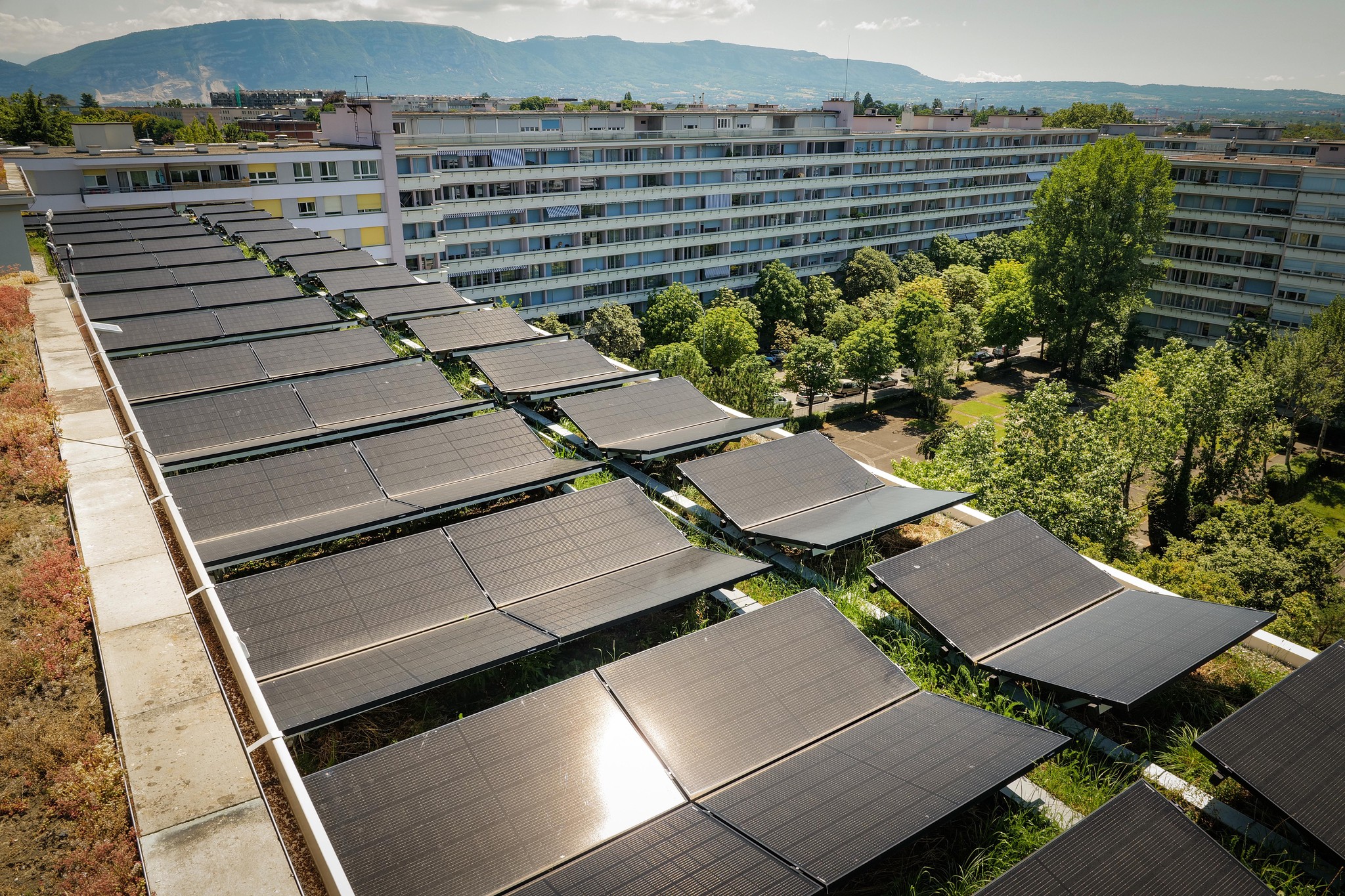 découvrez des stratégies efficaces pour optimiser l'utilisation de l'énergie solaire. apprenez comment maximiser votre production d'énergie et réduire vos factures grâce à des techniques innovantes et des conseils pratiques pour votre habitation ou votre entreprise.