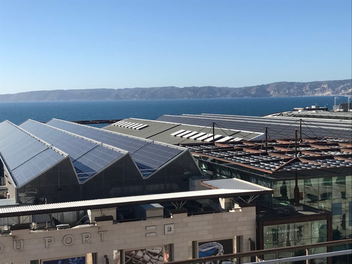 découvrez comment optimiser votre espace extérieur avec des terrasses dotées de panneaux solaires. profitez d'une solution écologique et économique pour produire votre propre énergie tout en embellissant votre jardin.