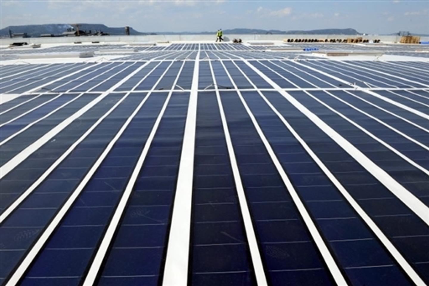 découvrez les panneaux solaires économiques en allemagne et profitez d'une énergie renouvelable à moindre coût. optimisez votre investissement tout en préservant l'environnement avec des solutions photovoltaïques innovantes et accessibles.