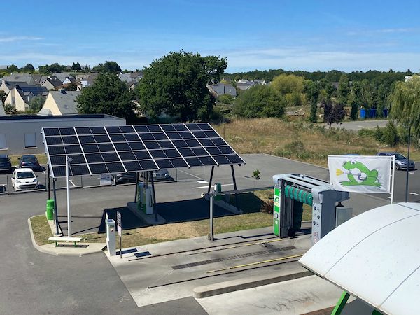 découvrez comment les panneaux solaires auto peuvent transformer votre véhicule en source d'énergie durable. économisez sur vos factures d'électricité tout en préservant l'environnement grâce à cette solution innovante et écologique.