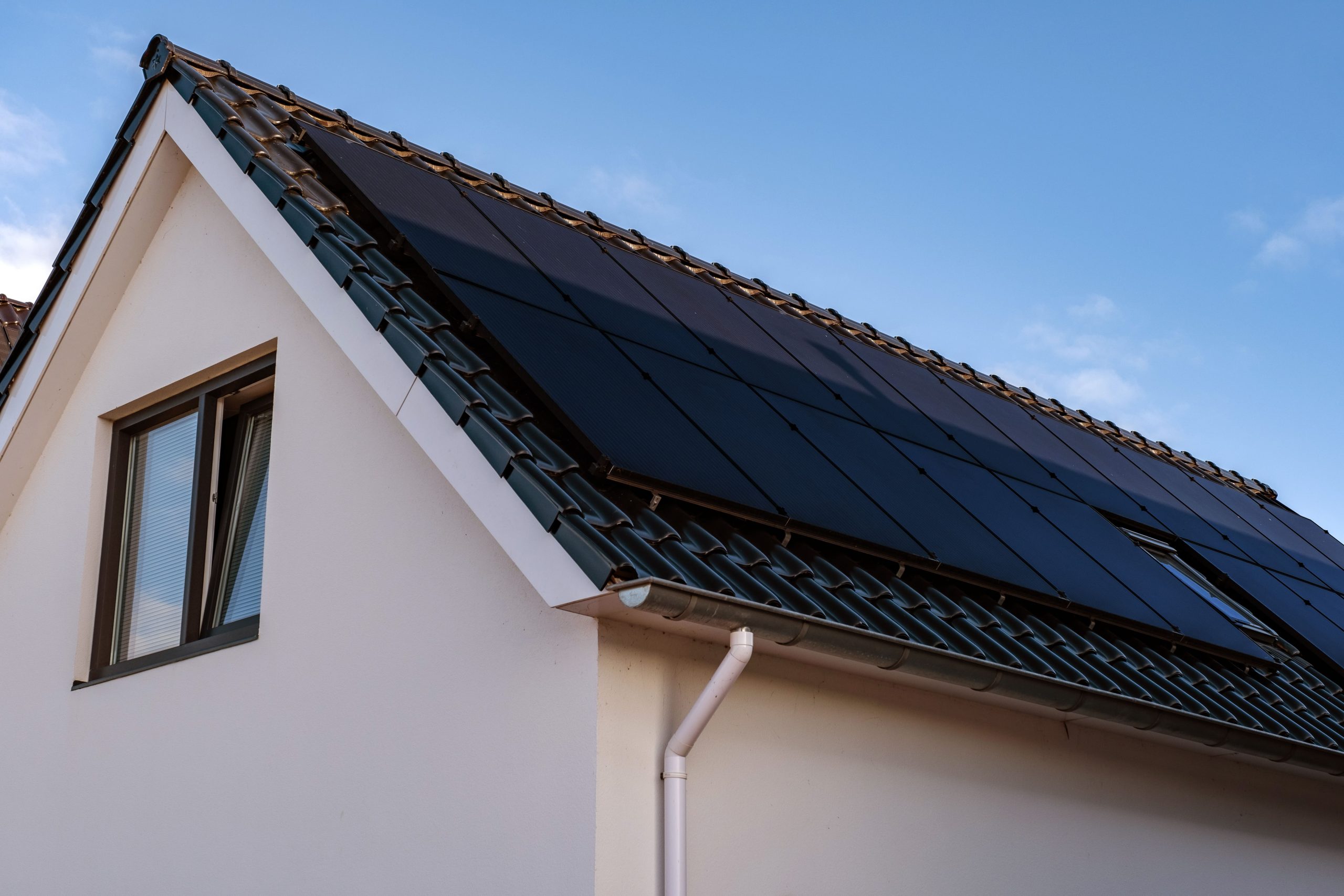 découvrez les avantages des panneaux solaires durables, une solution écologique et économique pour produire votre propre énergie tout en préservant l'environnement. maximisez votre investissement grâce à des technologies de pointe et contribuez à la transition énergétique.