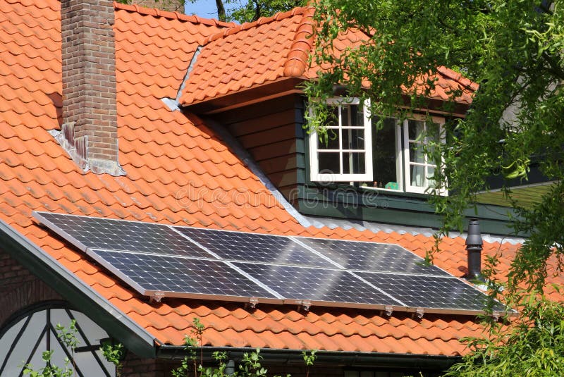 découvrez nos panneaux solaires rouges, une solution énergétique innovante et esthétique pour votre maison. alliant performance et design, ces panneaux solaires apportent une touche de couleur tout en réduisant votre empreinte carbone. optez pour une énergie renouvelable qui s'intègre harmonieusement à votre environnement.