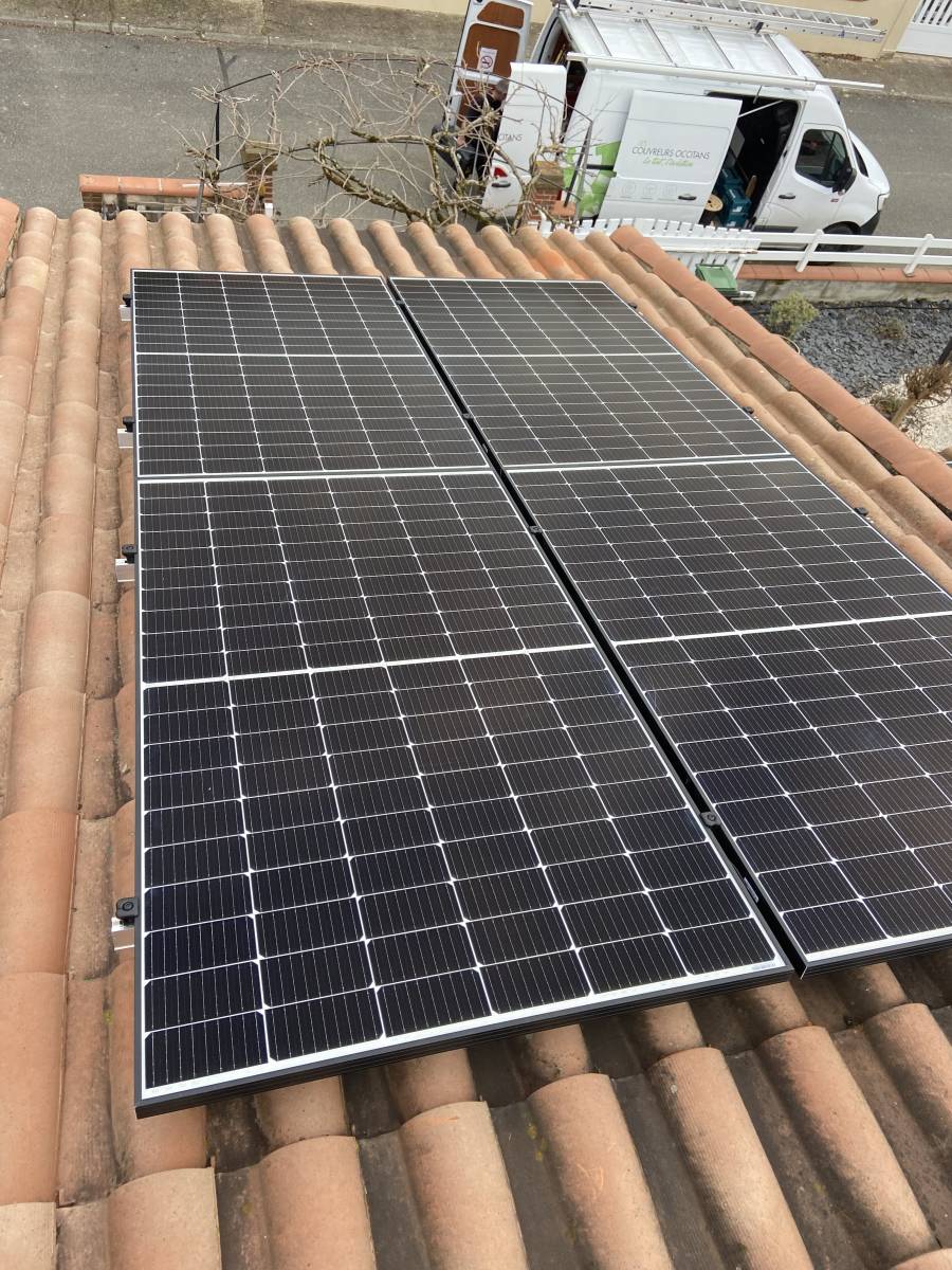 découvrez les prix des panneaux solaires au mètre carré pour optimiser votre investissement énergétique. comparez les options, bénéficiez d'avantages économiques tout en contribuant à la transition énergétique.