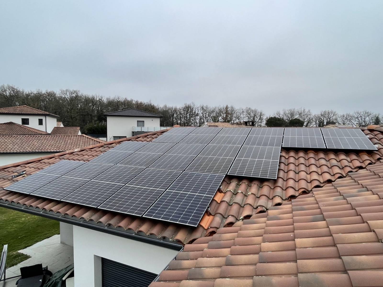 découvrez comment maximiser la puissance de votre panneau solaire pour votre maison. apprenez les meilleures pratiques d'installation, d'entretien et d'optimisation pour tirer le meilleur parti de l'énergie solaire et réduire vos factures d'électricité.
