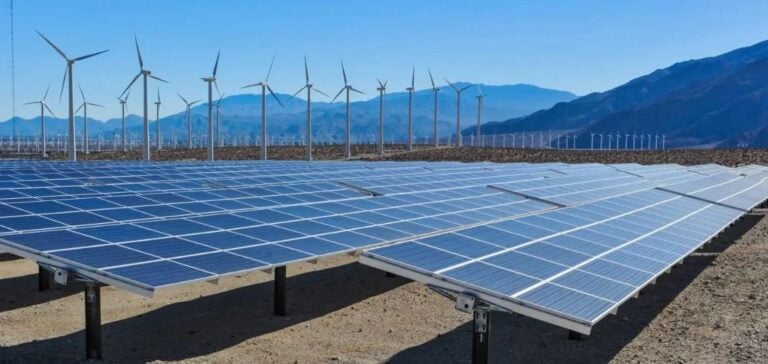 découvrez comment la révolution énergétique durable transforme notre façon de produire et consommer de l'énergie, en favorisant l'innovation, la protection de l'environnement et le développement économique durable.
