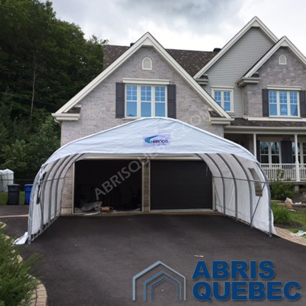 découvrez notre abri auto double, idéal pour protéger vos véhicules des intempéries. solide, spacieux et conçu pour s'intégrer harmonieusement dans votre jardin, cet abri offre une solution pratique et esthétique pour garer votre voiture en toute sécurité.