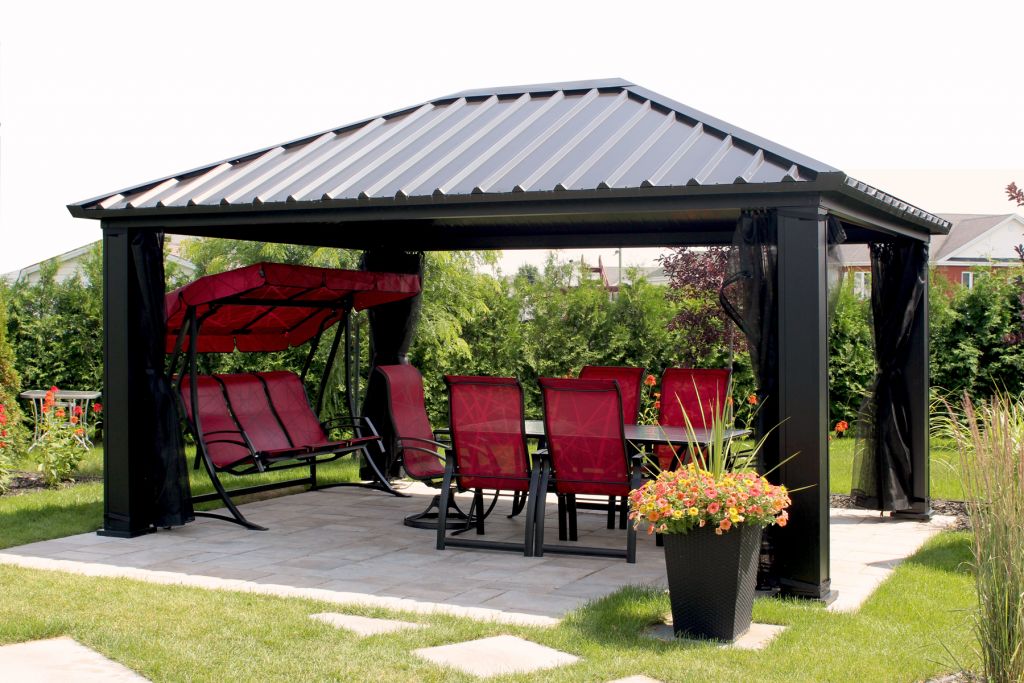 découvrez notre sélection d'abris soleil, idéaux pour protéger votre espace extérieur des rayons du soleil tout en ajoutant une touche d'élégance à votre jardin ou terrasse.
