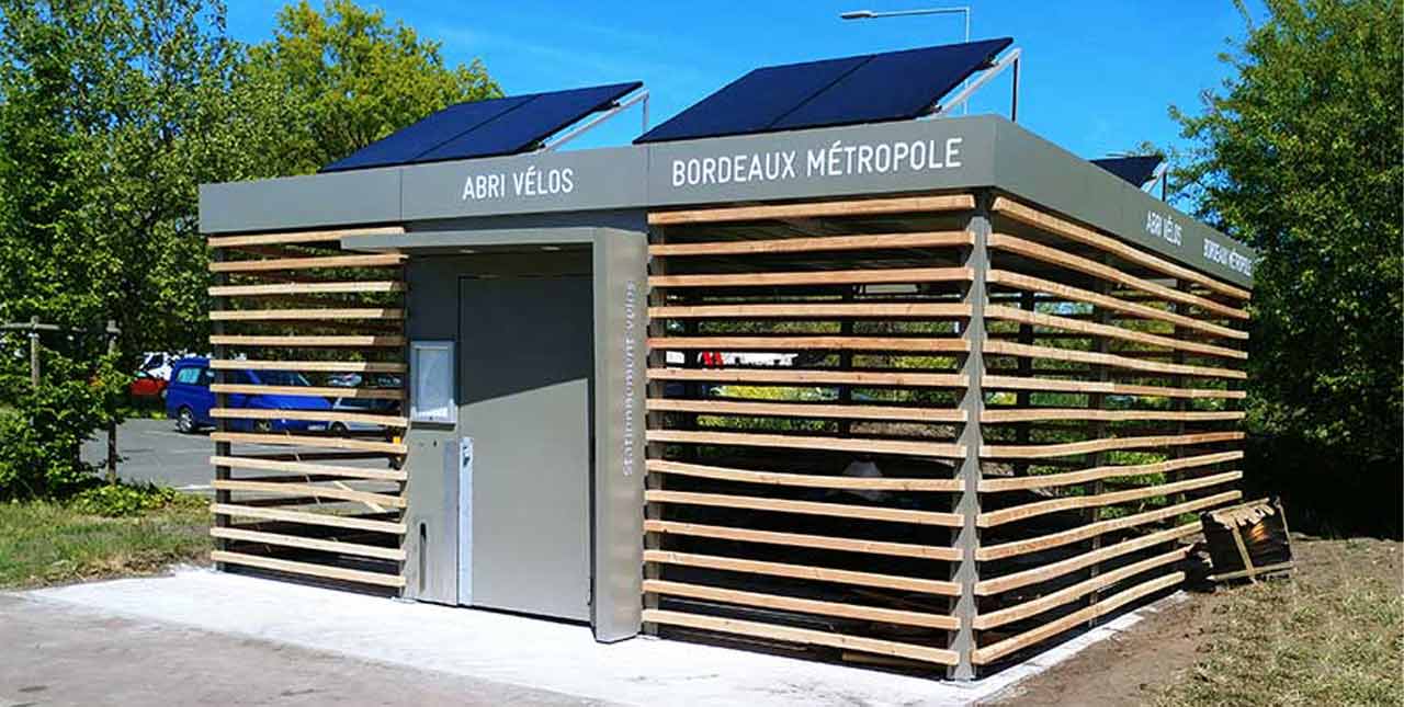 découvrez notre abri vélo solaire, une solution innovante et écologique pour protéger votre vélo des intempéries tout en profitant d'une énergie verte. sa conception moderne et durable offre un espace sécurisé et confortable, idéal pour les cyclistes soucieux de l'environnement.