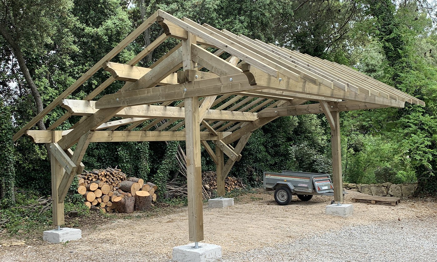 découvrez notre sélection d'abris voiture en bois, alliant esthétique et robustesse. offrez à votre véhicule une protection efficace contre les intempéries tout en embellissant votre extérieur. idéal pour les amateurs de design naturel, ces abris s'intègrent parfaitement à votre jardin.