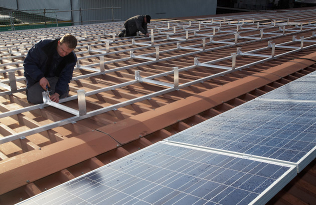 découvrez notre sélection d'accessoires pour panneaux solaires, conçus pour optimiser l'efficacité de votre installation. profitez d'équipements de qualité tels que les supports, câbles et onduleurs, afin de maximiser votre production d'énergie et d'assurer un fonctionnement durable de vos systèmes solaires.