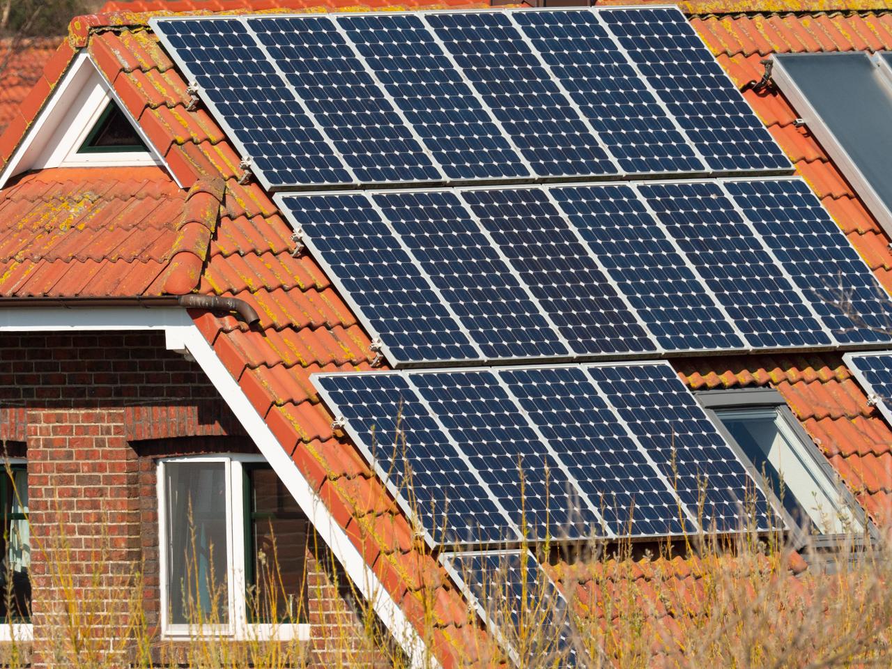 découvrez les avantages des panneaux solaires en allemagne : un investissement durable pour réduire votre facture d'électricité, profiter d'une énergie propre et bénéficier d'aides gouvernementales. informez-vous sur les meilleures options disponibles pour les particuliers et les entreprises.