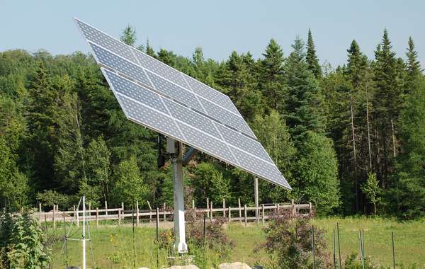 découvrez l'angle solaire au québec, un facteur essentiel pour optimiser l'énergie solaire dans votre région. apprenez comment cet aspect géographique influence l'efficacité des panneaux photovoltaïques et maximisez votre production d'énergie renouvelable.