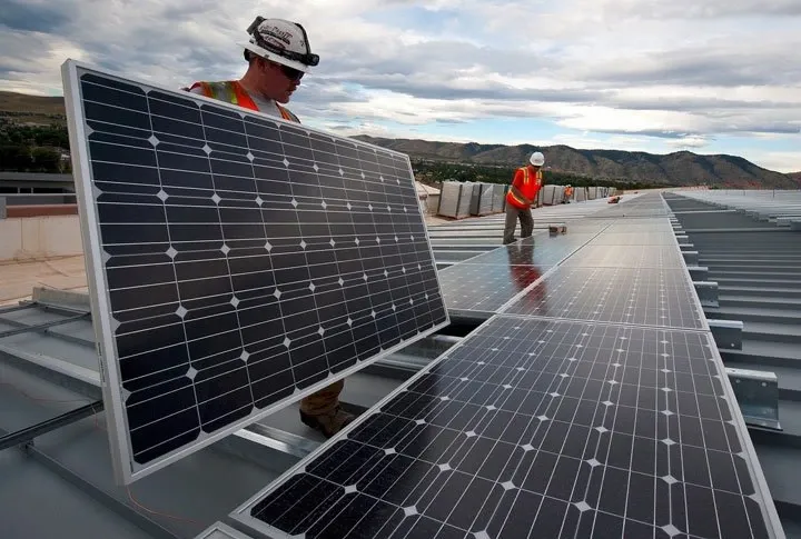découvrez notre artisan spécialisé dans l'installation de panneaux solaires, offrant des solutions écologiques et économiques pour optimiser votre consommation d'énergie. profitez de notre expertise pour transformer votre toit en une source d'énergie durable.