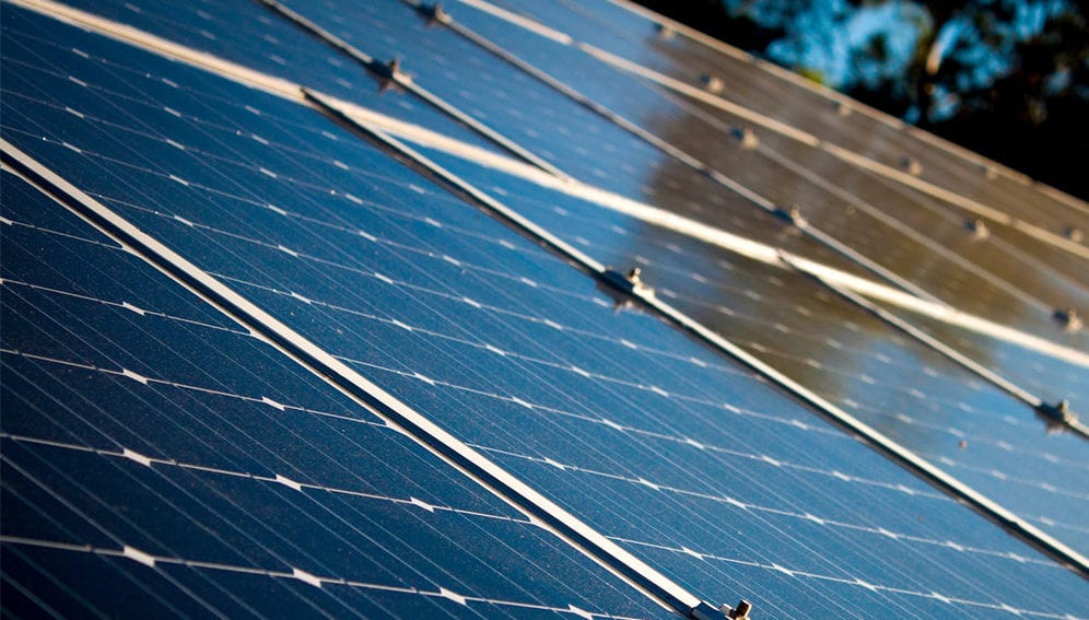 découvrez l'autonomie énergétique et comment elle peut transformer votre mode de vie. explorez des solutions durables pour réduire votre dépendance aux énergies fossiles, optimiser votre consommation et intégrer des sources renouvelables dans votre quotidien.