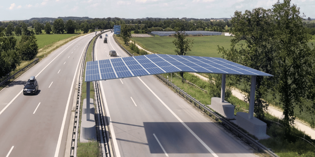 découvrez l'autoroute solaire, une initiative innovante qui combine mobilité et énergie renouvelable en intégrant des panneaux solaires dans les infrastructures routières. explorez les bénéfices écologiques et économiques de cette solution durable pour le transport de demain.