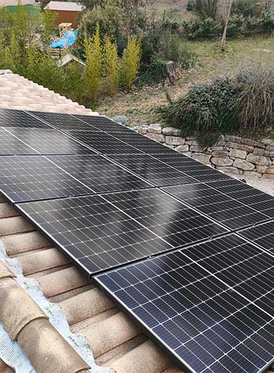 découvrez les nombreux avantages des panneaux photovoltaïques pour votre entreprise. optimisez vos coûts énergétiques, réduisez votre empreinte carbone et bénéficiez d'aides financières grâce à l'installation de systèmes solaires. informez-vous sur les atouts écologiques et économiques des panneaux photovoltaïques pour un avenir plus durable!