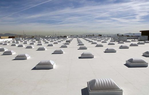 découvrez les nombreux avantages des panneaux solaires blancs, qui allient efficacité énergétique et esthétique. optimisez votre consommation d'énergie tout en contribuant à la protection de l'environnement grâce à ces solutions innovantes et durables. idéals pour tous types de toits, les panneaux solaires blancs offrent une réflexion optimale de la chaleur et un rendement maximal.