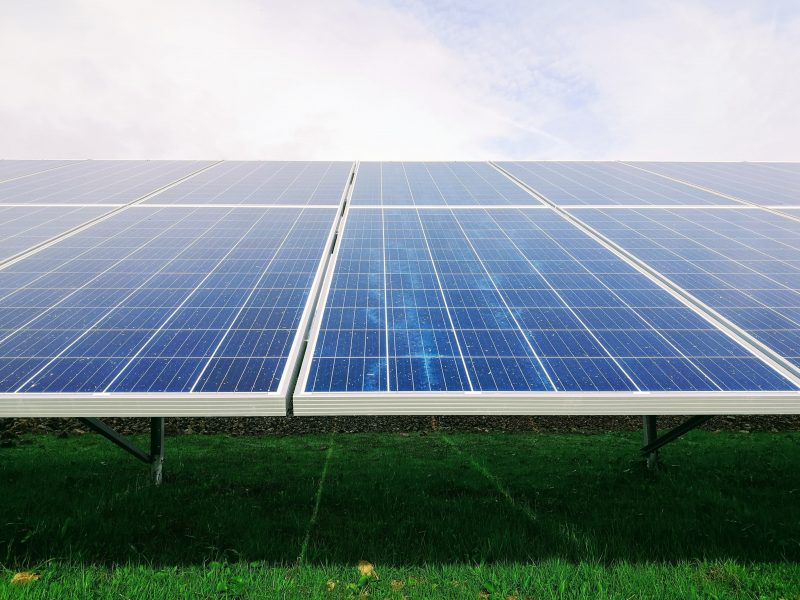 découvrez les avantages des panneaux solaires et comment ils peuvent optimiser votre budget. économisez sur vos factures d'énergie tout en contribuant à la protection de l'environnement grâce à des solutions d'énergie renouvelable adaptées à vos besoins.
