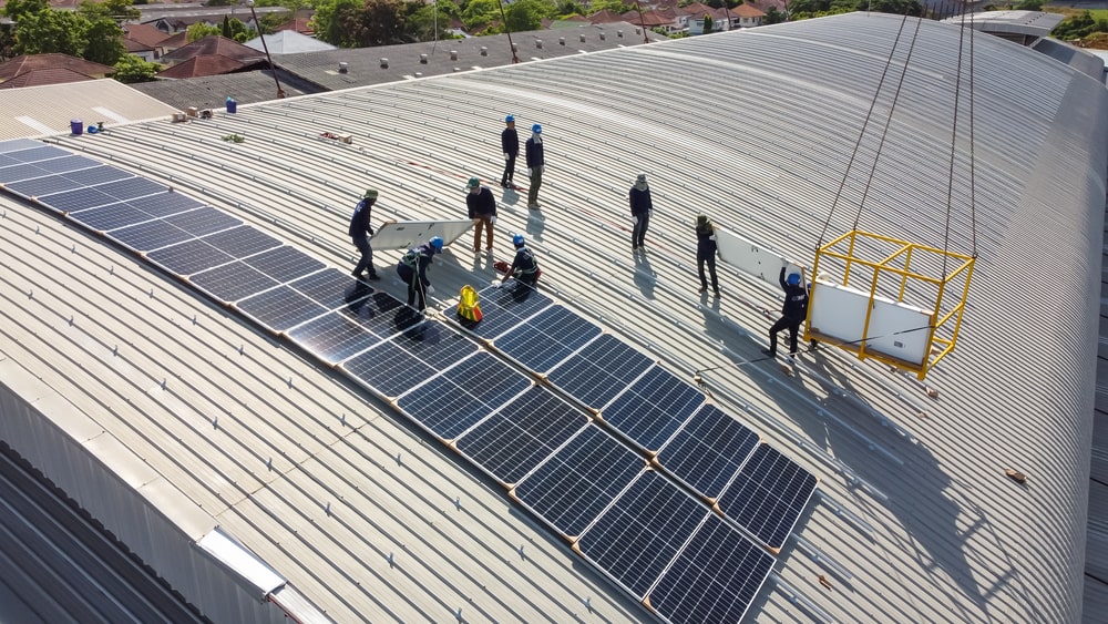 découvrez les avantages des panneaux solaires pour les espaces commerciaux. une solution écologique et économique qui permet de réduire les coûts énergétiques, d'augmenter la valeur immobilière et de promouvoir une image d'entreprise responsable.
