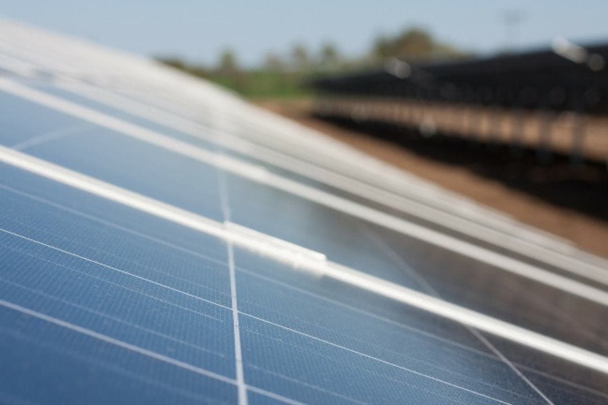 découvrez les avantages des panneaux solaires pas chers : une solution économique pour réduire vos factures d'électricité, promouvoir une énergie durable et augmenter la valeur de votre propriété. optez pour une énergie renouvelable accessible et bénéfique pour l'environnement !