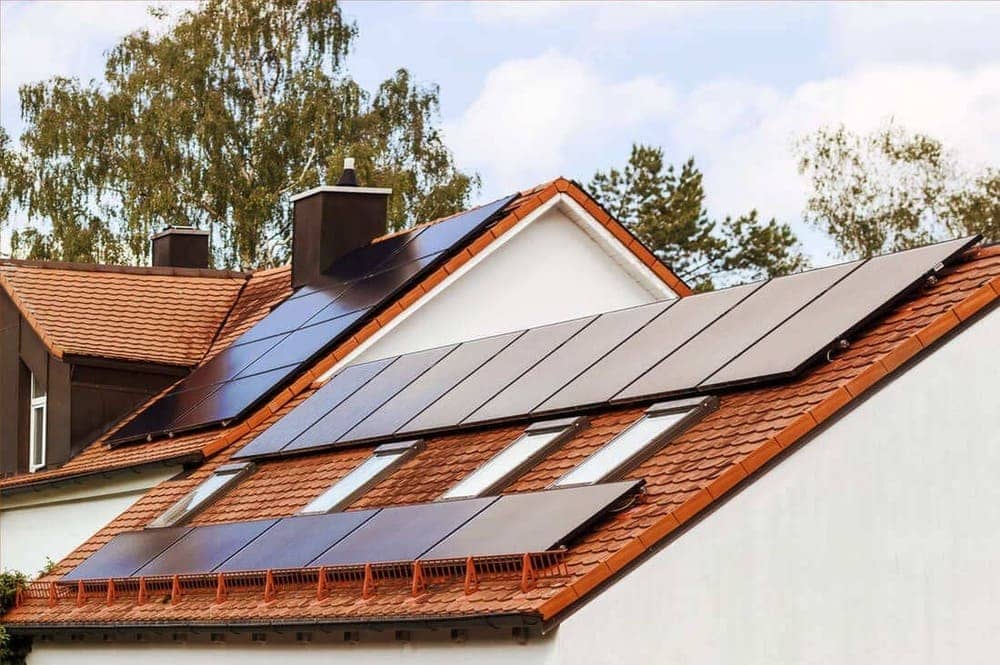 découvrez les nombreux avantages des panneaux solaires pas chers : une solution économique pour réduire vos factures d'énergie, contribuer à la protection de l'environnement et profiter d'aides financières. investissez dans l'énergie renouvelable dès aujourd'hui !