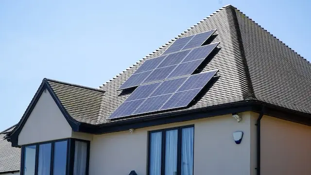 découvrez les avantages des panneaux solaires en vendée : économies d'énergie, respect de l'environnement, et valorisation de votre patrimoine. investissez dans une énergie renouvelable et profitez d'un cadre de vie amélioré grâce à l'ensoleillement optimal de la région.