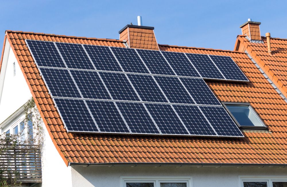 découvrez les nombreux avantages des panneaux photovoltaïques : une énergie renouvelable, des économies sur vos factures d'électricité, un impact environnemental réduit et des aides gouvernementales pour vous accompagner vers une transition énergétique durable.