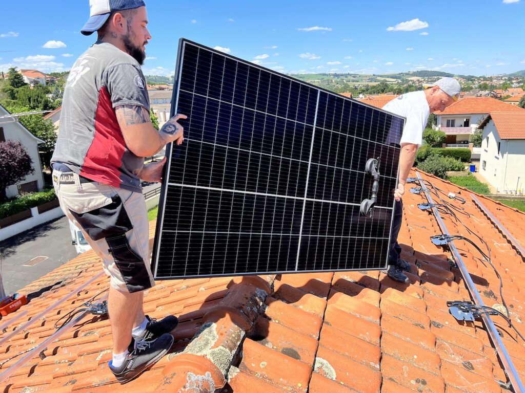 découvrez l'avenir du photovoltaïque : innovations, technologies émergentes et impact sur la transition énergétique. plongez dans un monde durable où l'énergie solaire devient la clé d'un avenir plus vert.