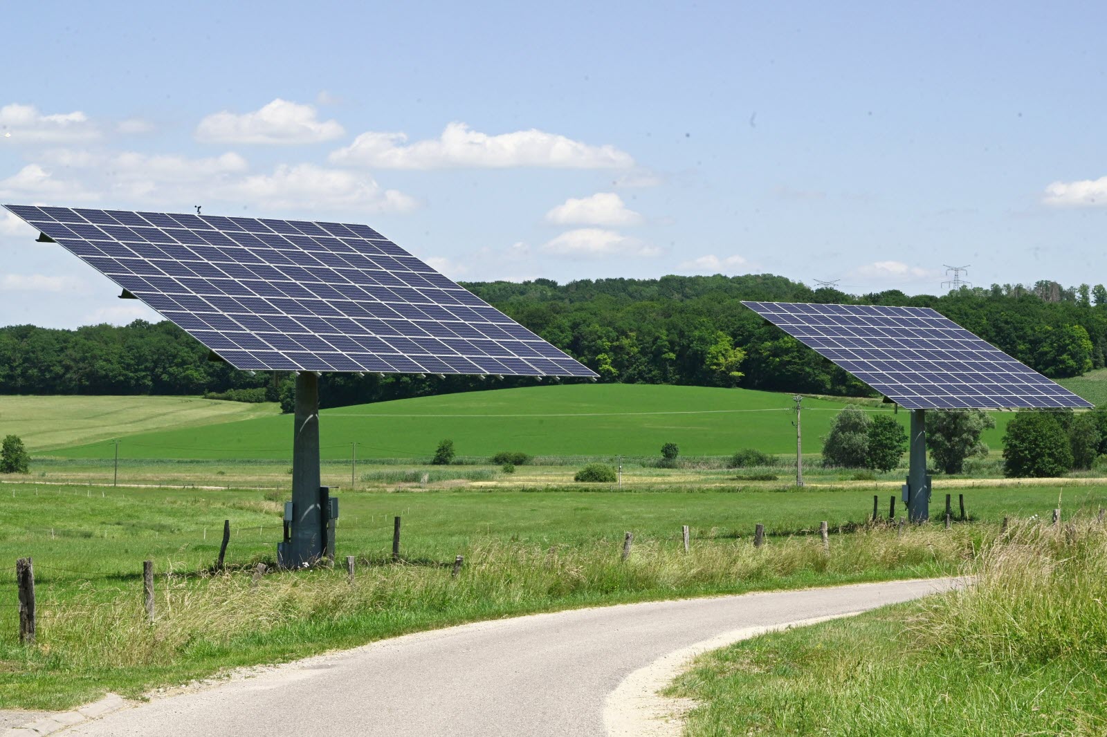 découvrez notre guide complet sur les avis concernant les panneaux solaires en alsace. informez-vous sur les expériences des utilisateurs, les avantages et inconvénients, ainsi que des conseils pour choisir les meilleures solutions photovoltaïques dans la région.