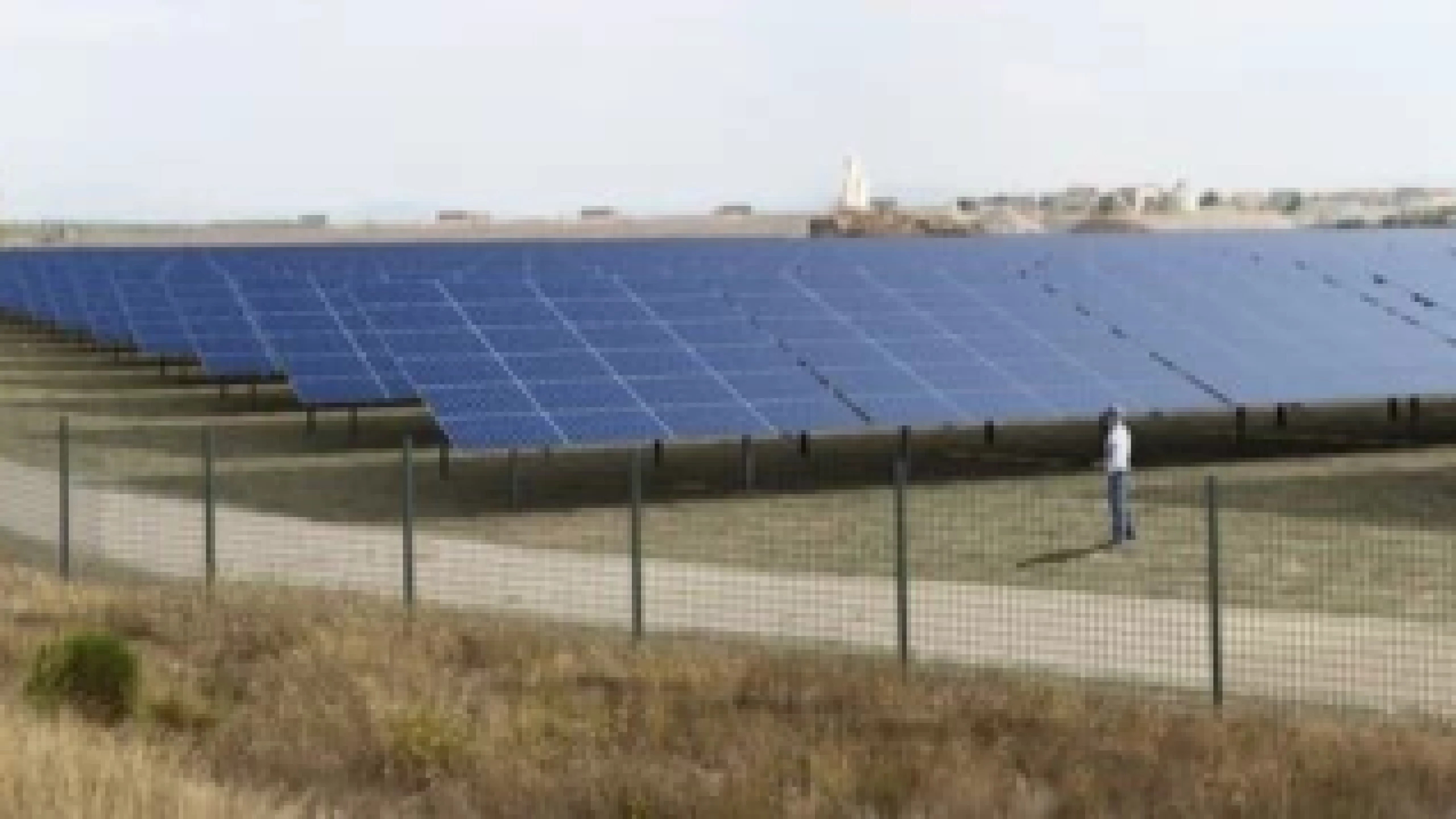 découvrez notre analyse approfondie des avis sur les panneaux solaires engie. explorez les retours d'expérience des utilisateurs, les avantages et inconvénients, ainsi que des conseils pour maximiser votre investissement dans l'énergie solaire.