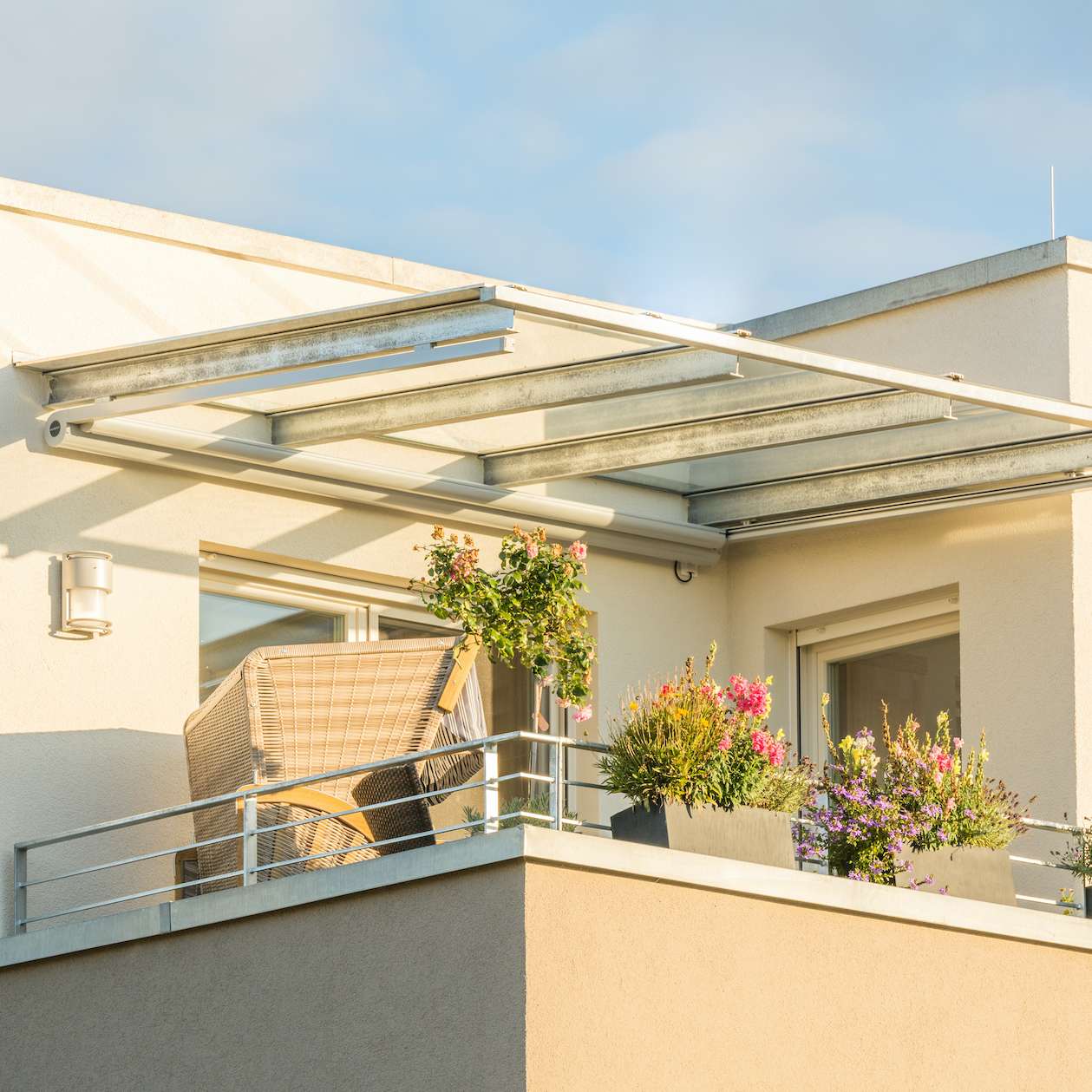 découvrez comment transformer votre balcon en un espace de détente idyllique. inspirez-vous de nos idées de décoration, d'aménagement et d'entretien pour profiter pleinement de votre extérieur, que ce soit pour un café ensoleillé le matin ou un apéritif en soirée.