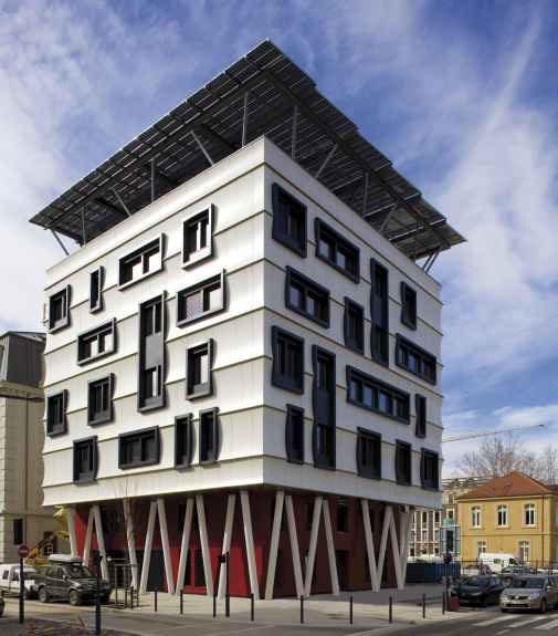 découvrez le concept innovant du bâtiment énergie+, une approche durable et efficace qui optimise la consommation d'énergie tout en minimisant l'impact environnemental. explorez les avantages de ces constructions écologiques qui favorisent le confort et le bien-être.