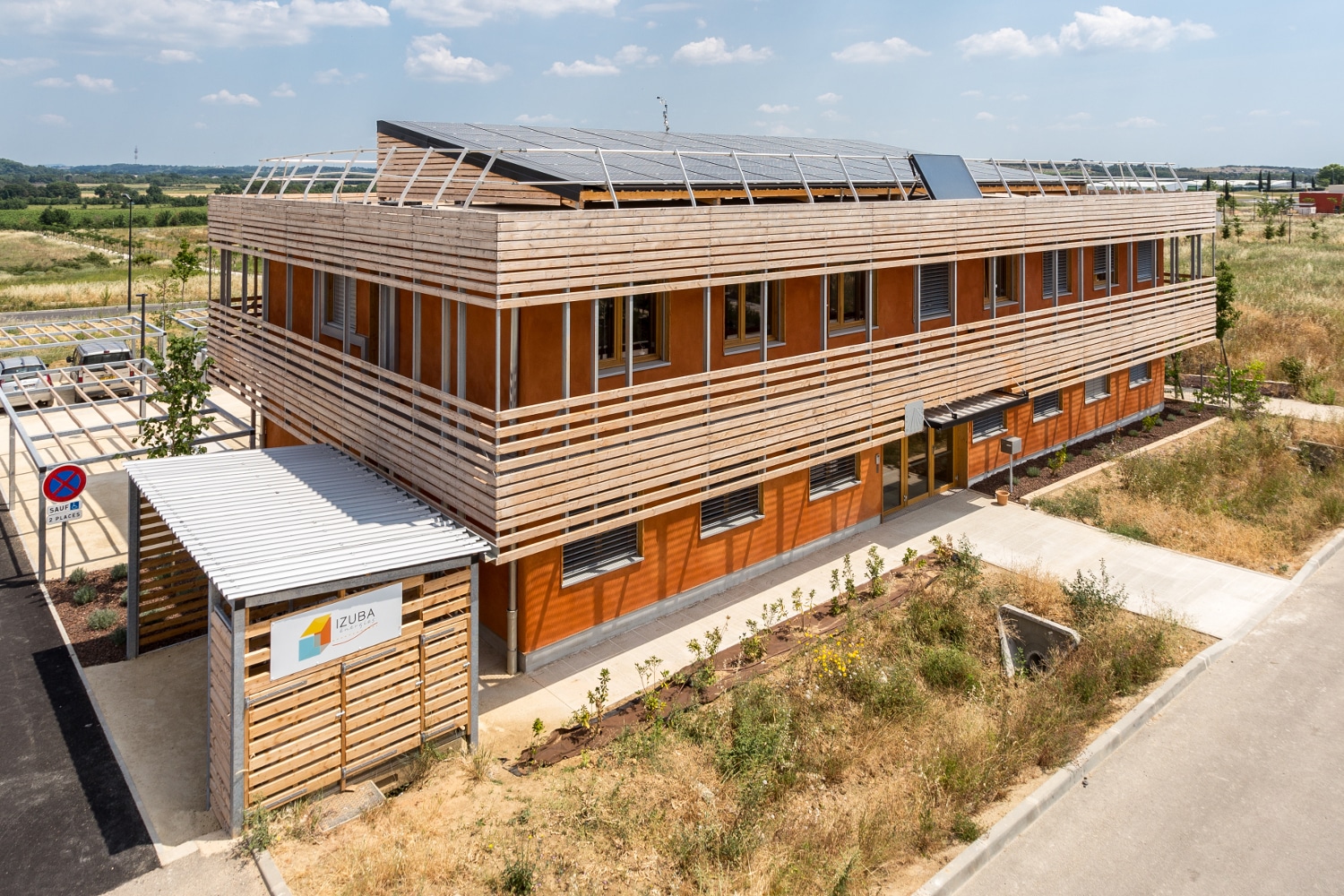 découvrez bâtiment énergie+, votre partenaire pour des solutions innovantes en matière de construction durable et d'efficacité énergétique. optimisez vos projets immobiliers grâce à nos expertises en énergie renouvelable et certifications écologiques.