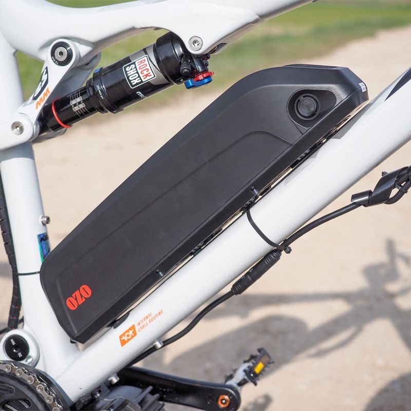 découvrez notre batterie 1000w, idéale pour alimenter vos appareils électroniques avec puissance et fiabilité. profitez d'une autonomie prolongée et d'une performance optimale, que ce soit pour vos déplacements ou vos besoins domestiques.